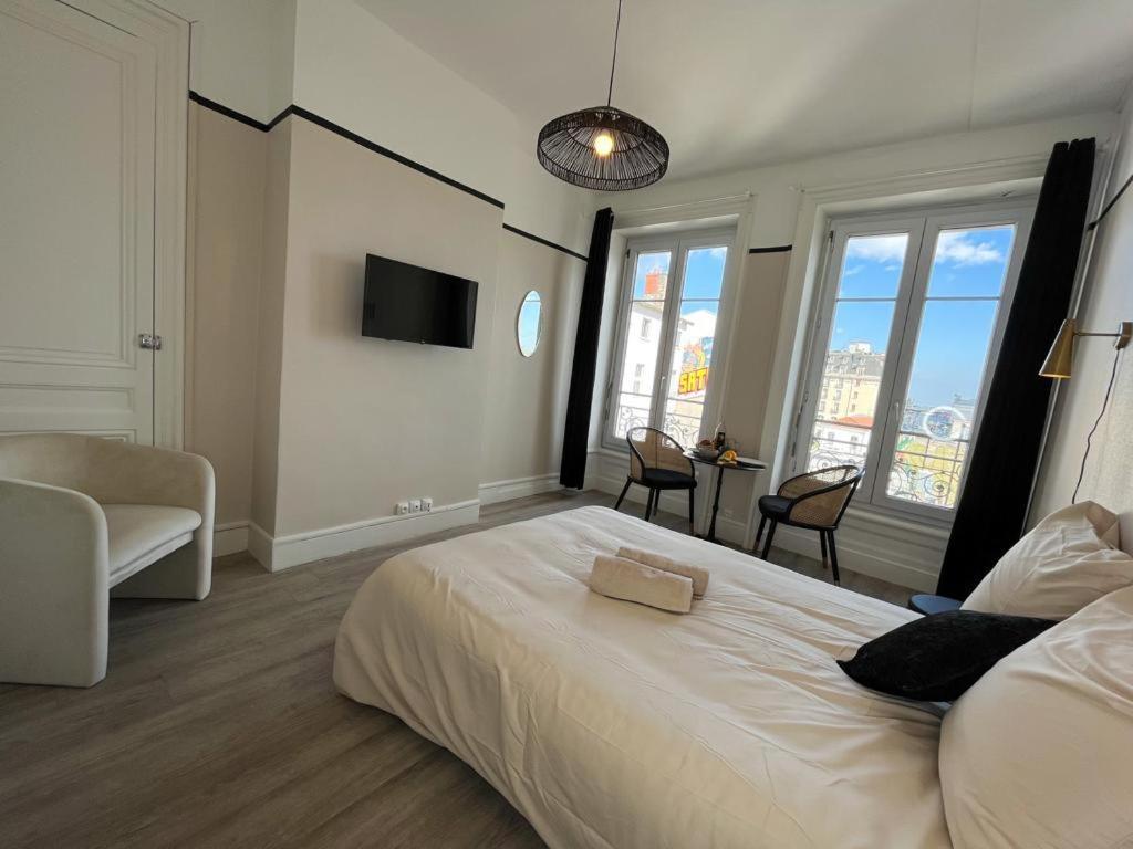 Suite Athos Λυών Εξωτερικό φωτογραφία